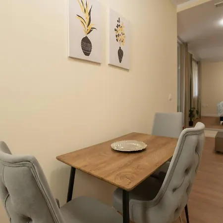 דירה Fancy טיראנה