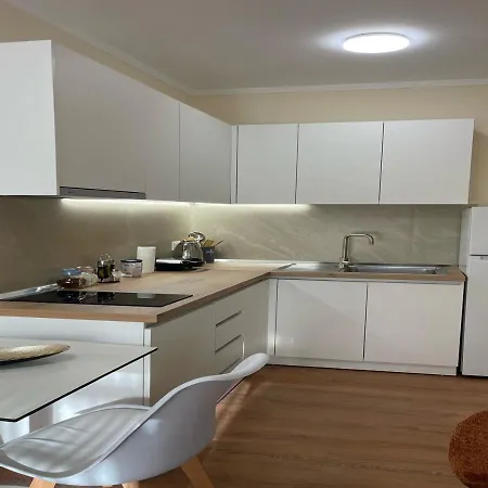 Fancy Апартаменты Тирана